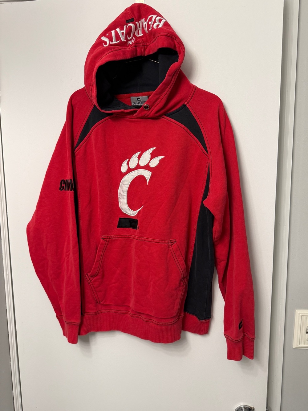 UC Bearcats Red and Black sweatshirt